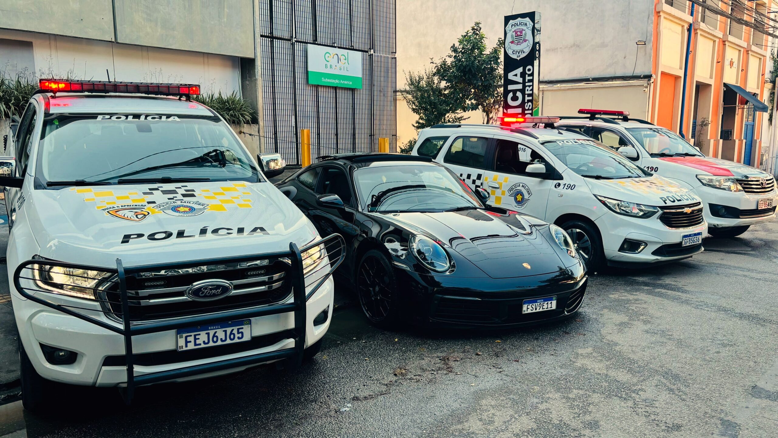 policia-militar-recupera-porsche-911-roubado-e-com-placas-clonadas-no-bairro-da-consolacao