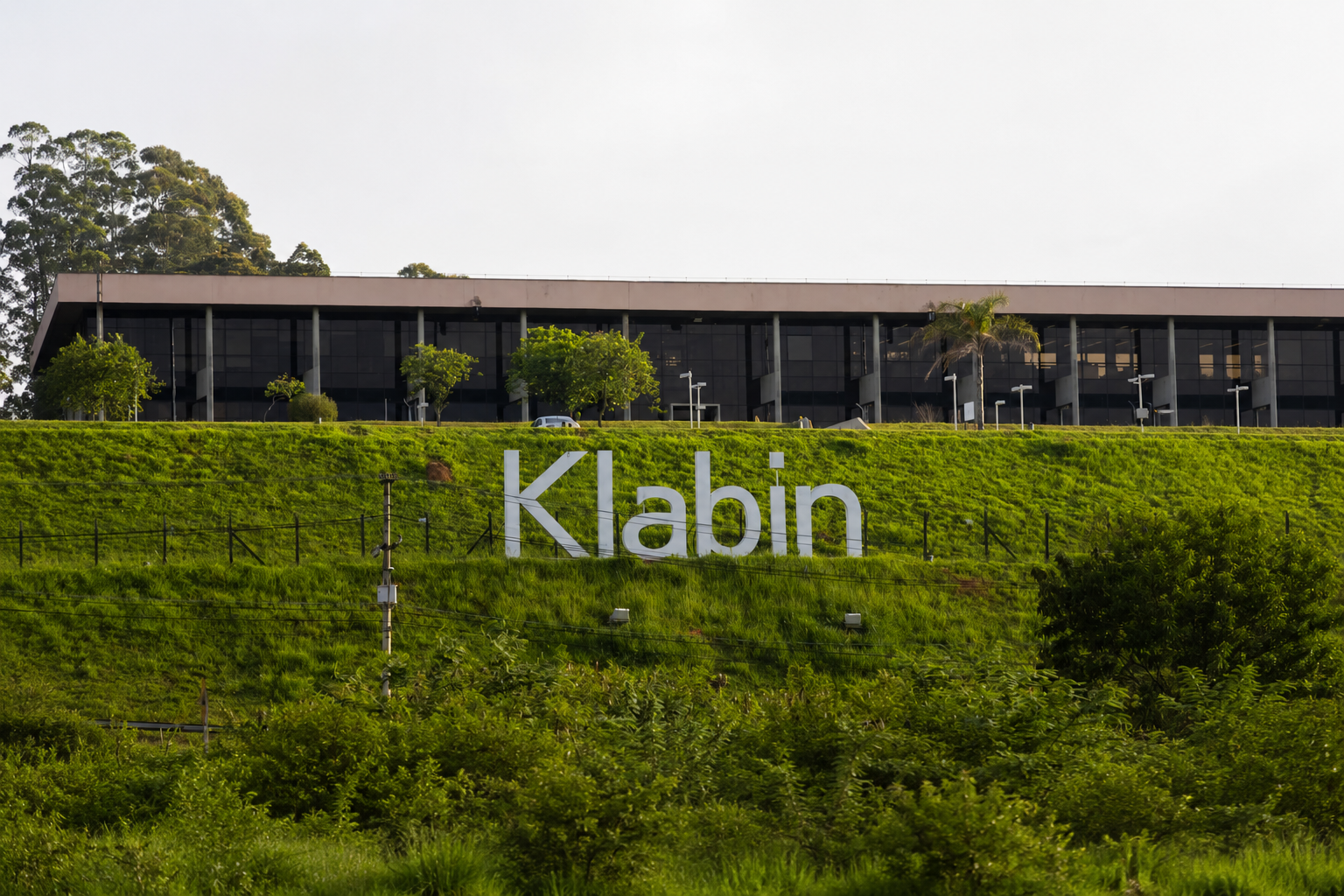 lucro-da-klabin-cai-34%-no-segundo-trimestre-de-2026